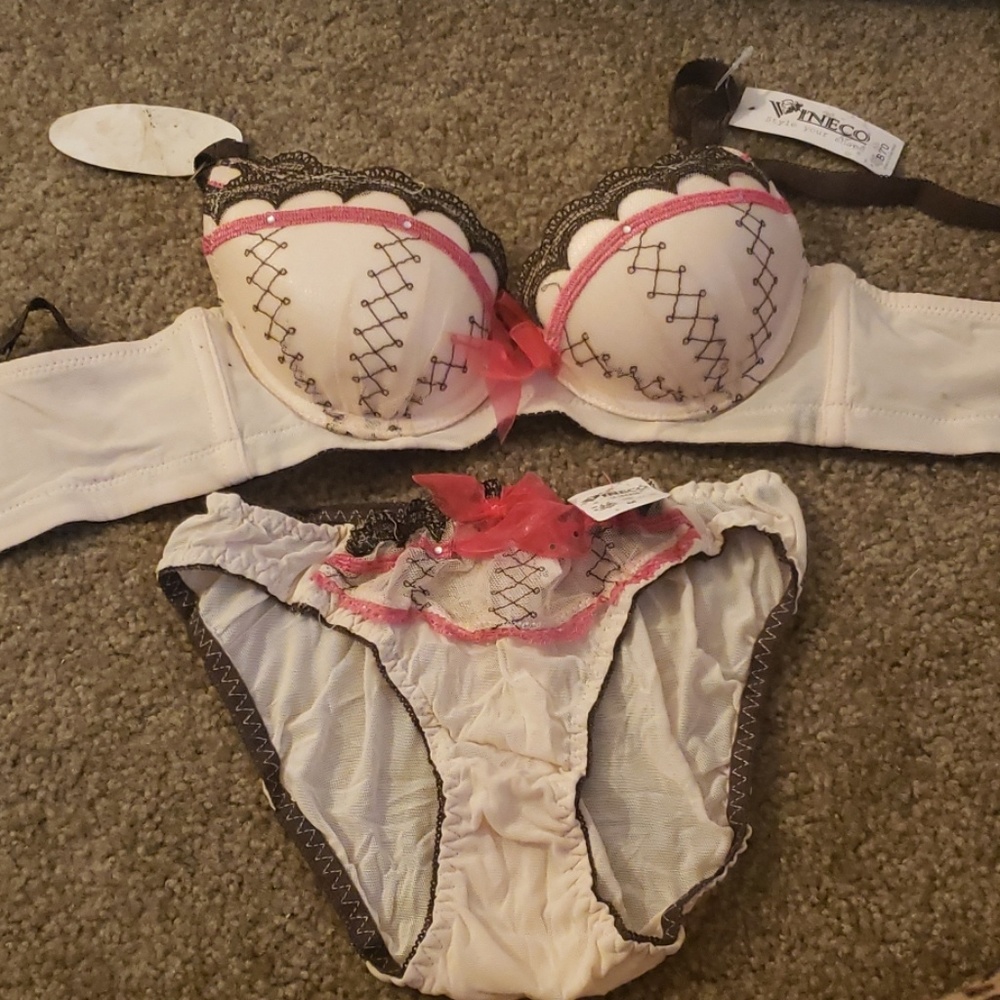 Bra and panty set
